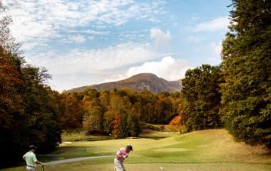 Fall Fore the Best: Swing Into Autumn Golf Specials at Rumbling Bald