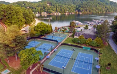 Top 5 Perks of Owning a Home in Rumbling Bald on Lake Lure